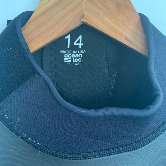 Ron Jon youth wet suit size 14